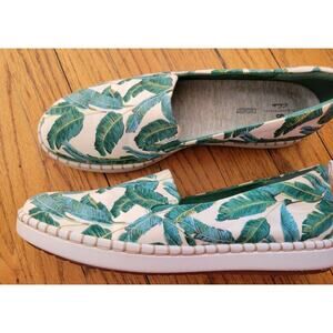 Clarks Cloudsteppers Women 10 Canvas Slip-On Palm Step Glow Jade Green Nwob